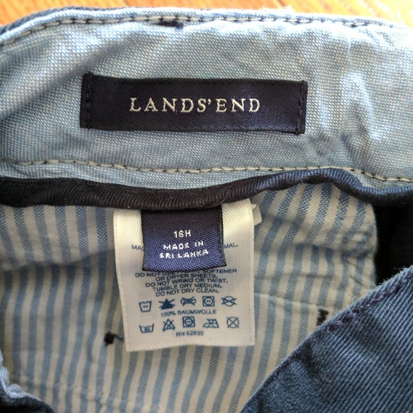 Lands' End Navy Khaki Shorts Adj. Waist - Picture 3 of 4