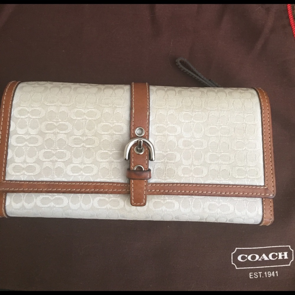 Coach signature wallet
