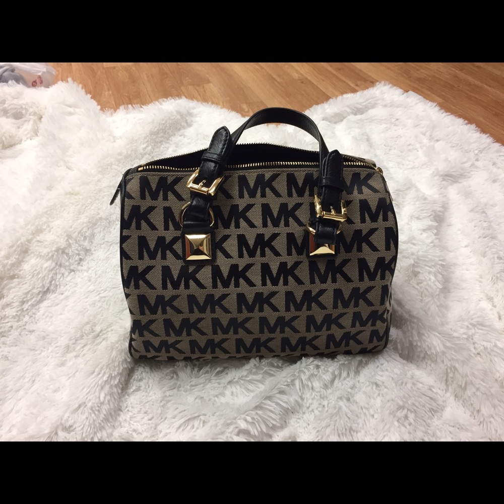 Michael Kors purse