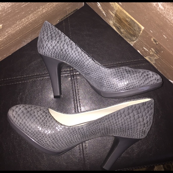 ANNE KLEIN Designer Women's Shoes - Picture 3 of 8