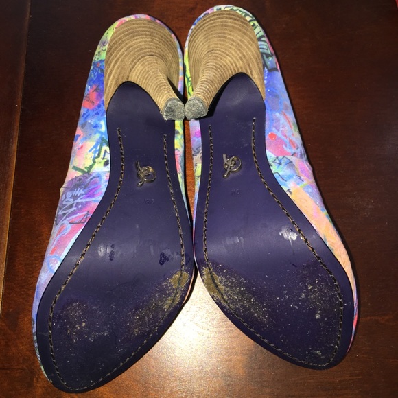 Rachel Roy Pumps - Picture 2 of 3