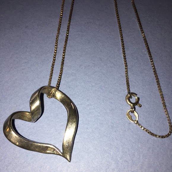 Sterling Silver Necklace 💖 - Picture 2 of 4