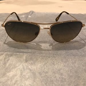 Maui Jim Polarized Aviator Sunglasses (never worn)