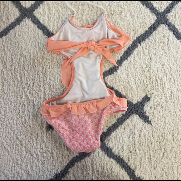 Kimi and Li one piece - Picture 3 of 3