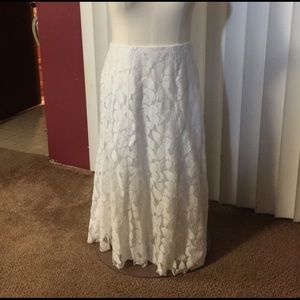 White lace skirt