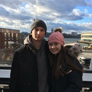 Meet your Posher, Max