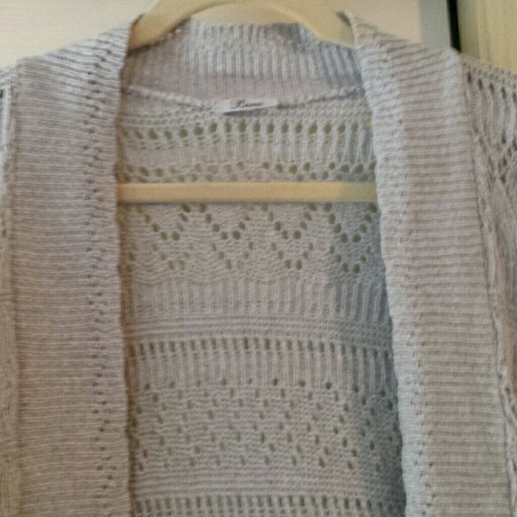 "Bina" Grey/Gray Shrug/Cardi. Size Medium/Lg - Picture 2 of 4