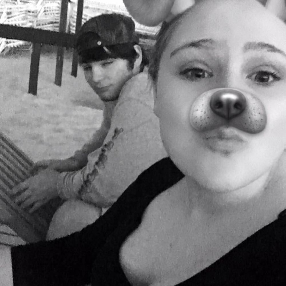 Meet your Posher, Lee