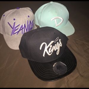 3 Snapbacks for sell