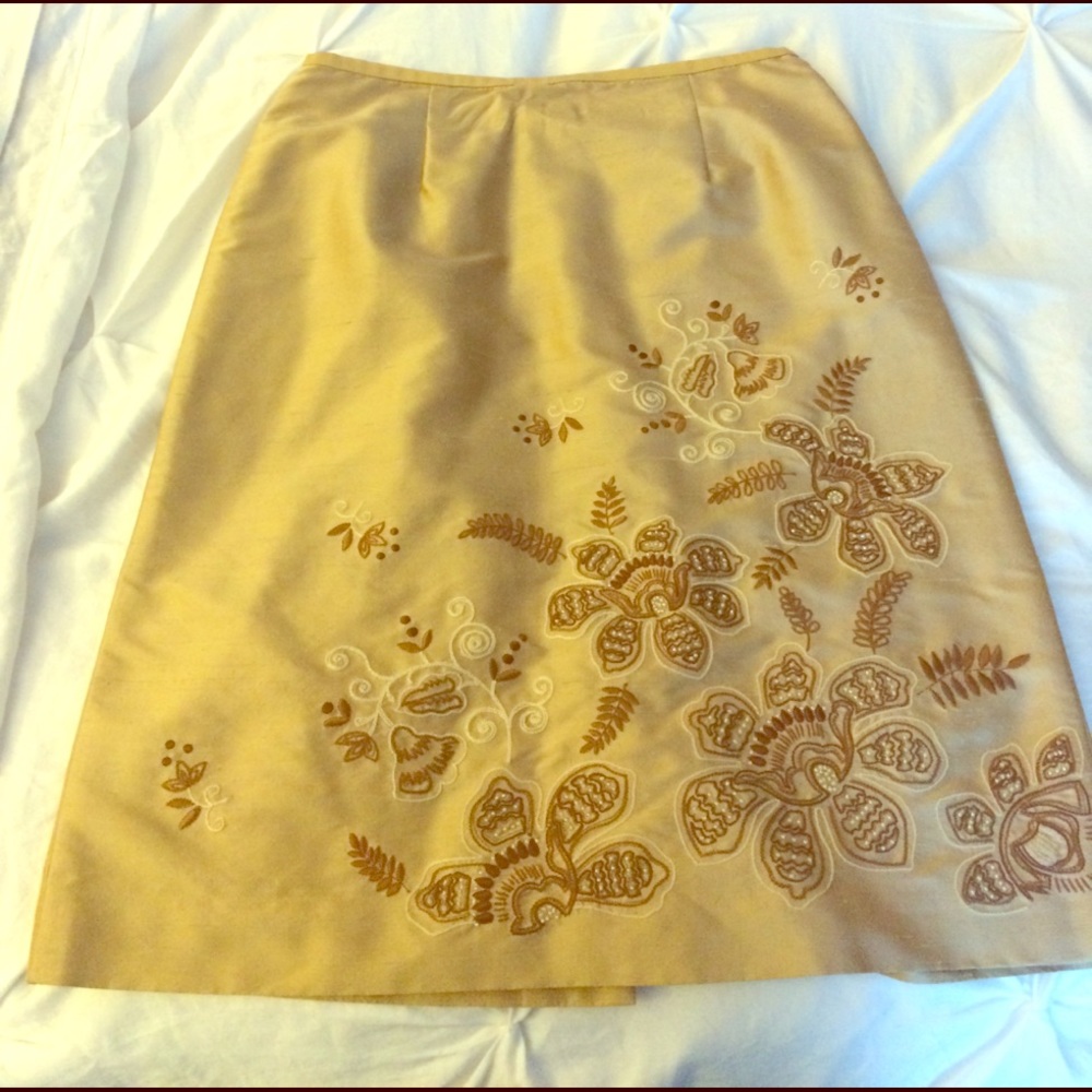 Ann Taylor Silk embroidered skirt