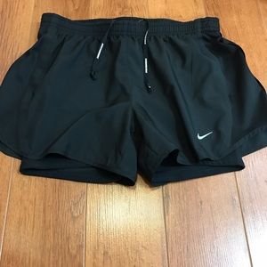 Women's Nike running shorts, 2 in 1.