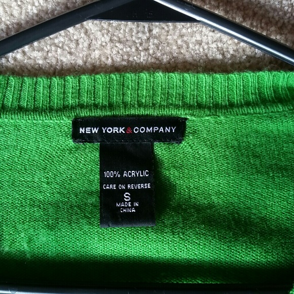 Sweater - Picture 2 of 3