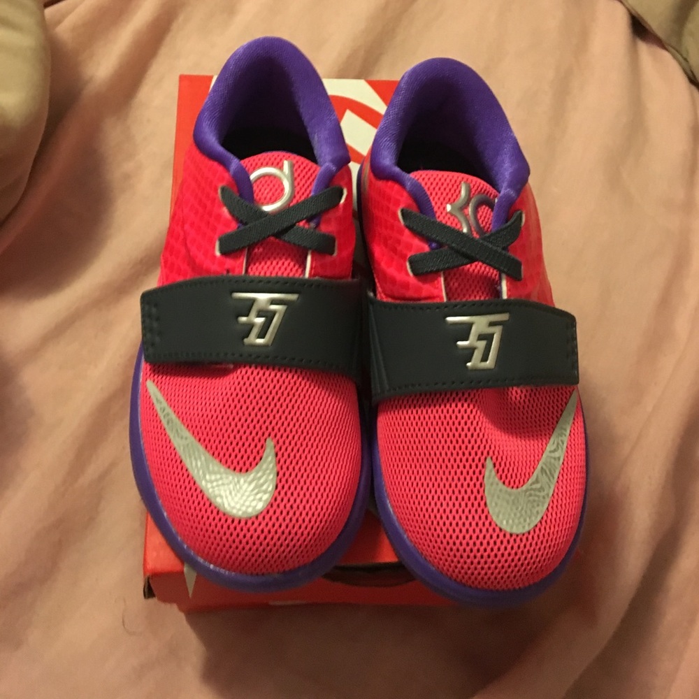 Kevin Durant sneakers (kd's) Unisex 👧👦