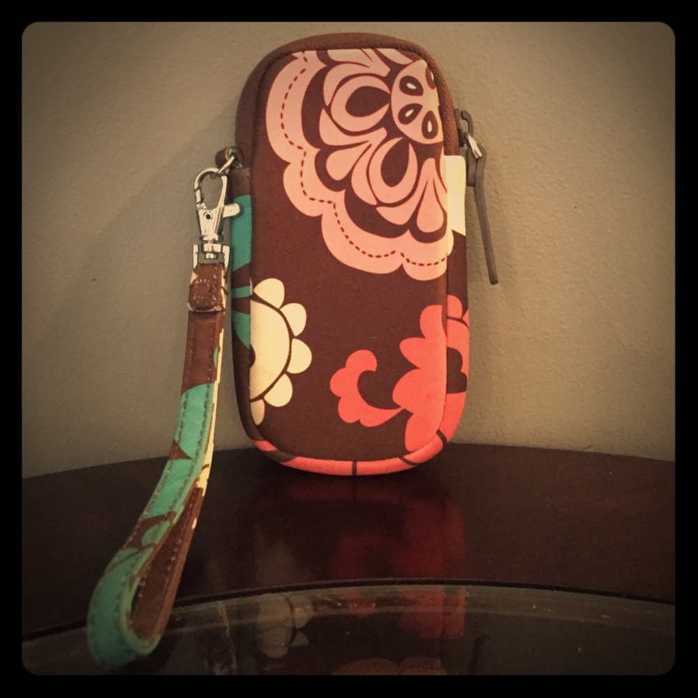 ✨Adorable Vera Bradley Wristlet ✨