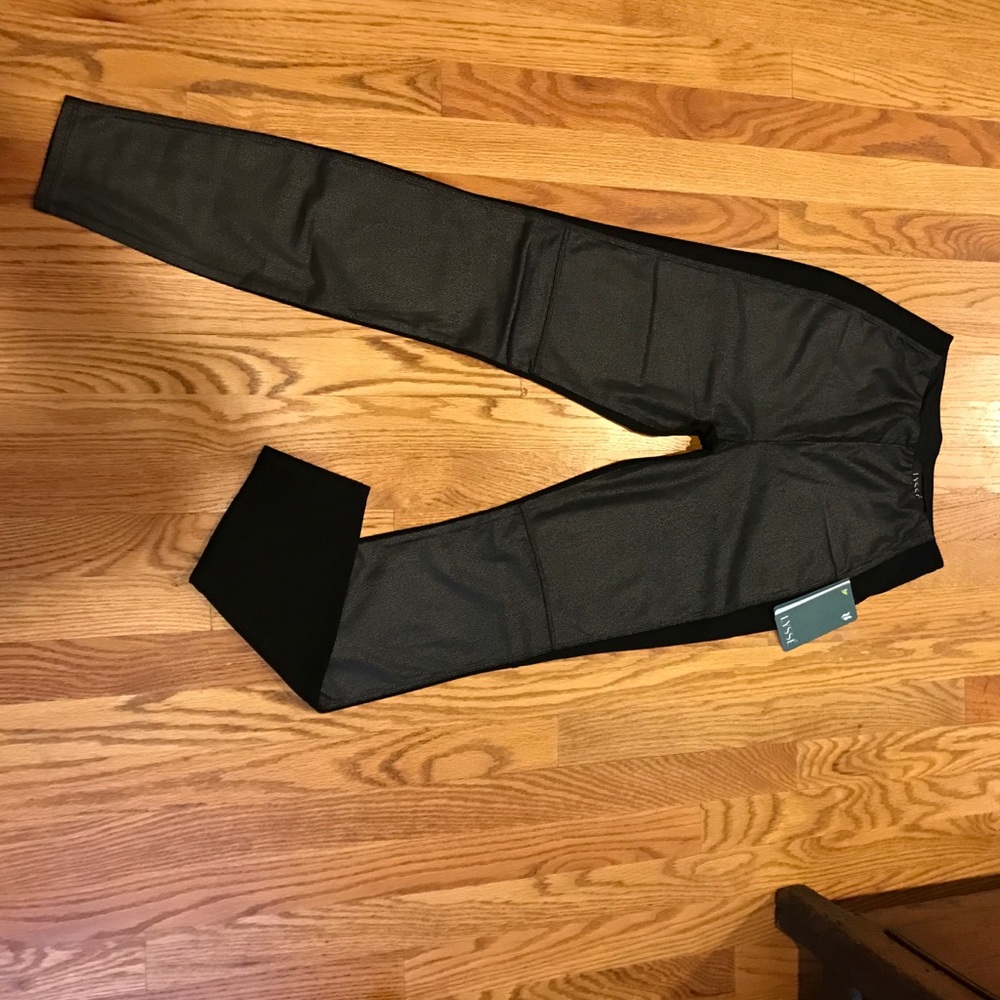 Lysse leggings black faux leather front.