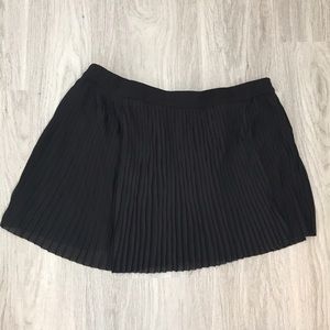 H&M Pleated Skort With Tags!