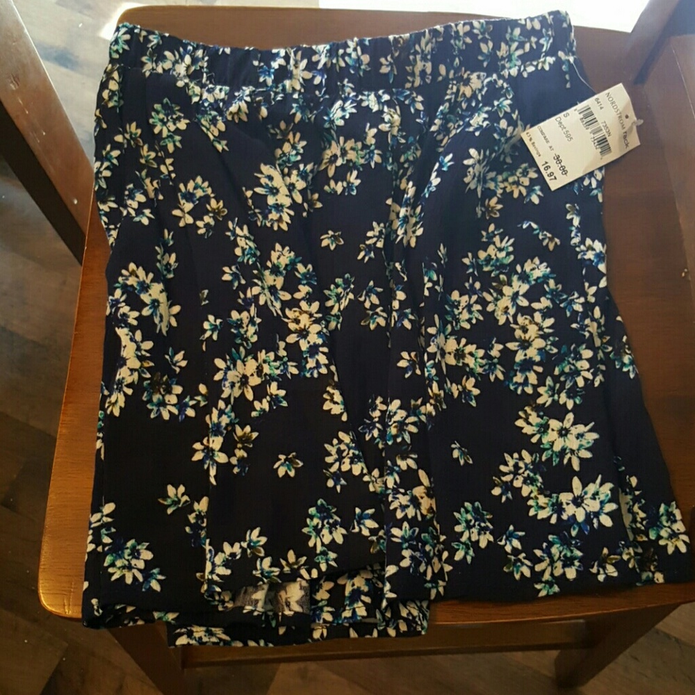 Lily White skirt