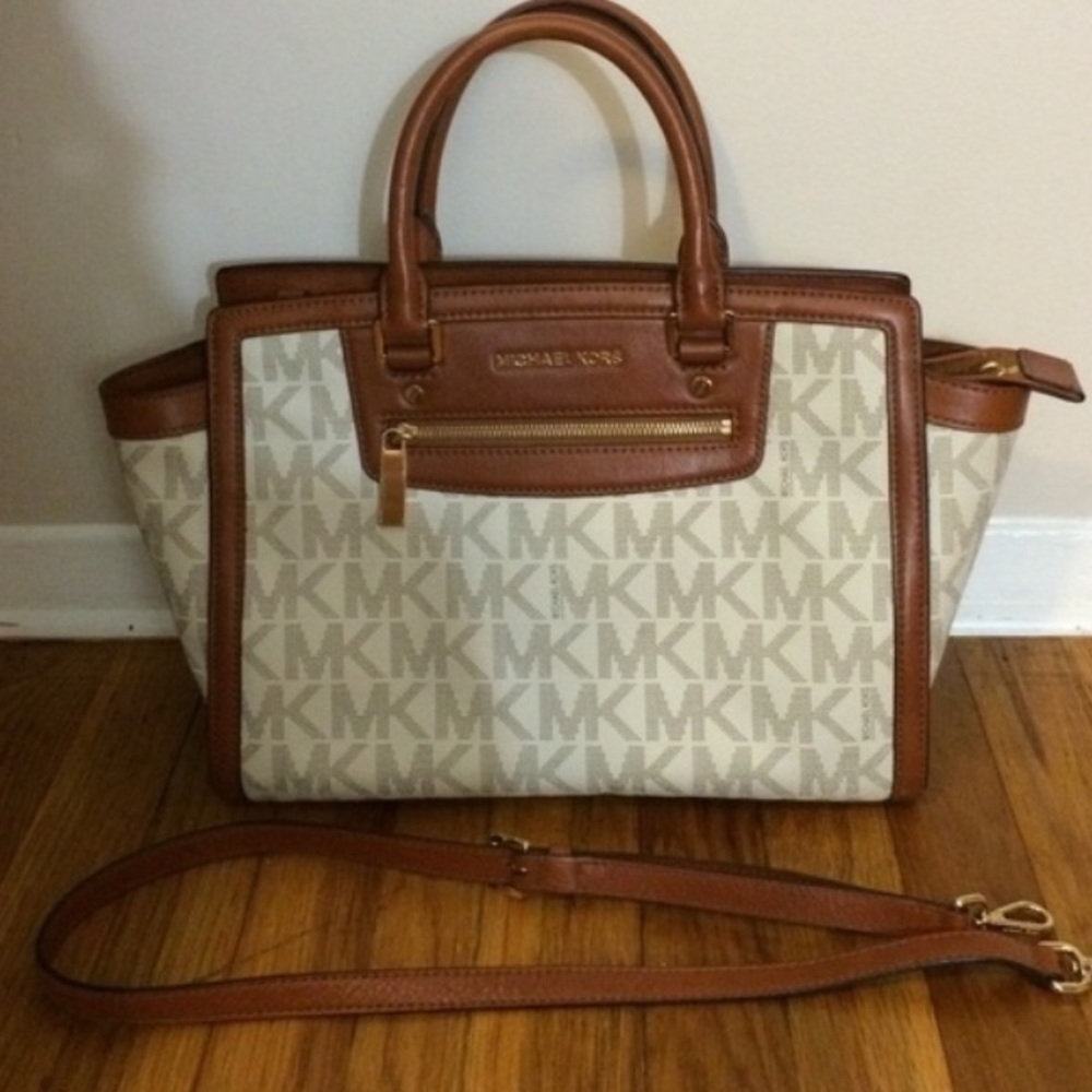 Michael Kors Authentic