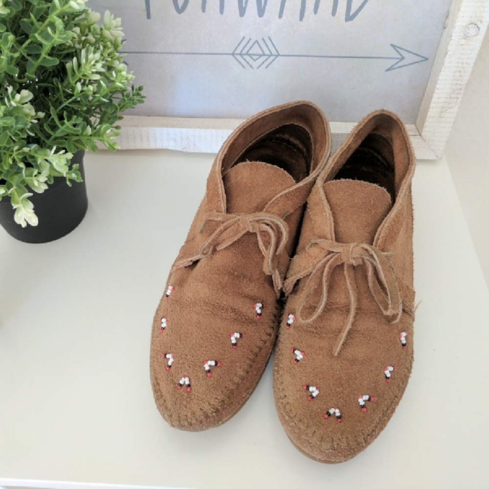 Urban outfitters minnetonka suede beaded bootie