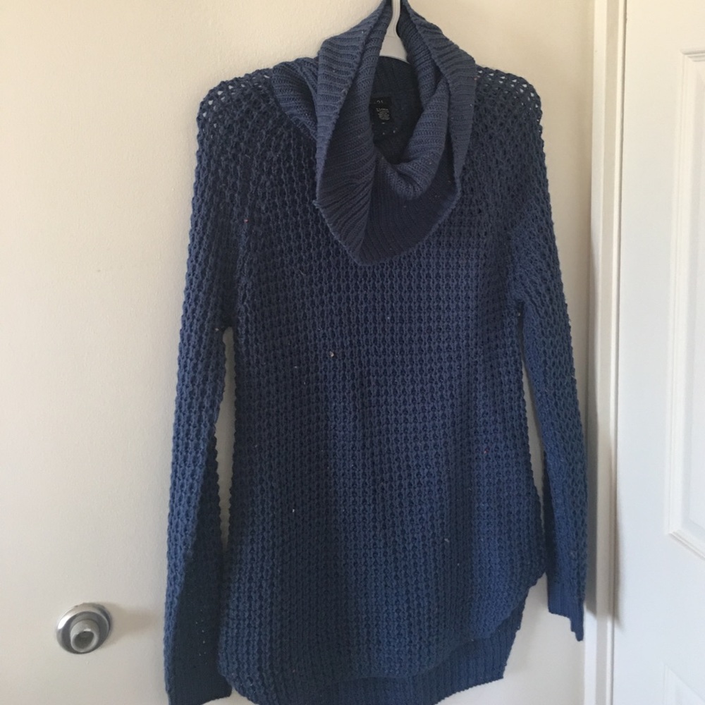 Brand new turtle neck knitted sweater