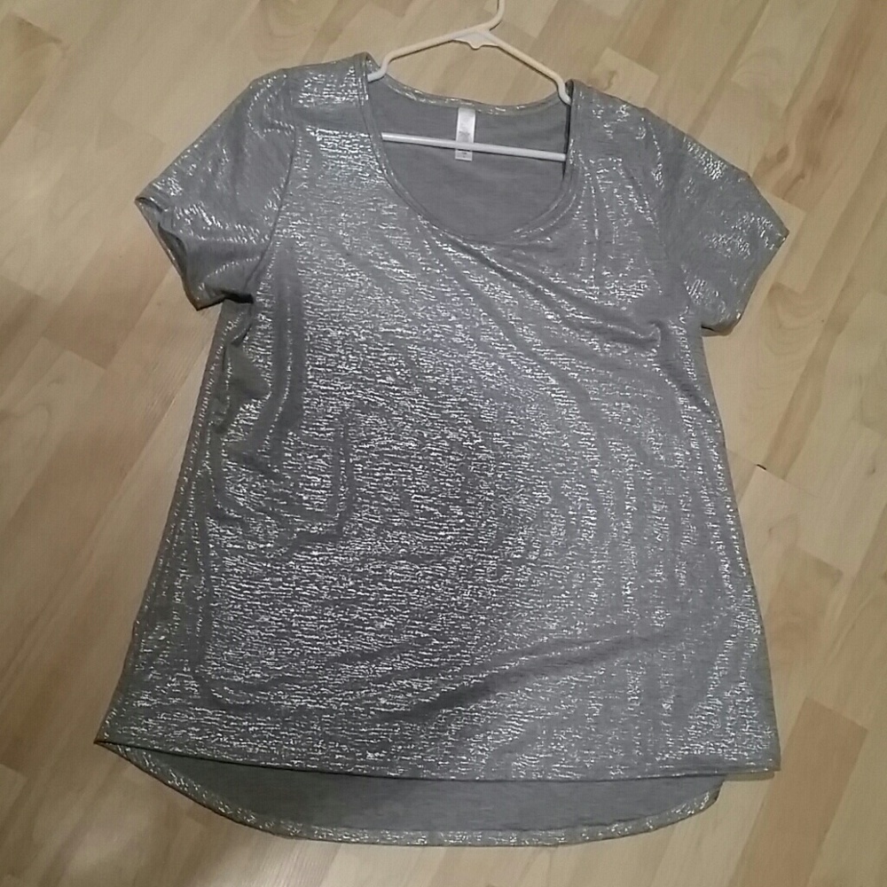 Classic Tee, LulaRoe
