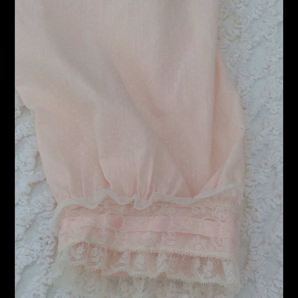 Vintage Barbizon pink dotted Swiss bed jacket. - Picture 3 of 6