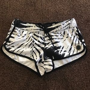 Roxy black and white print board shorts