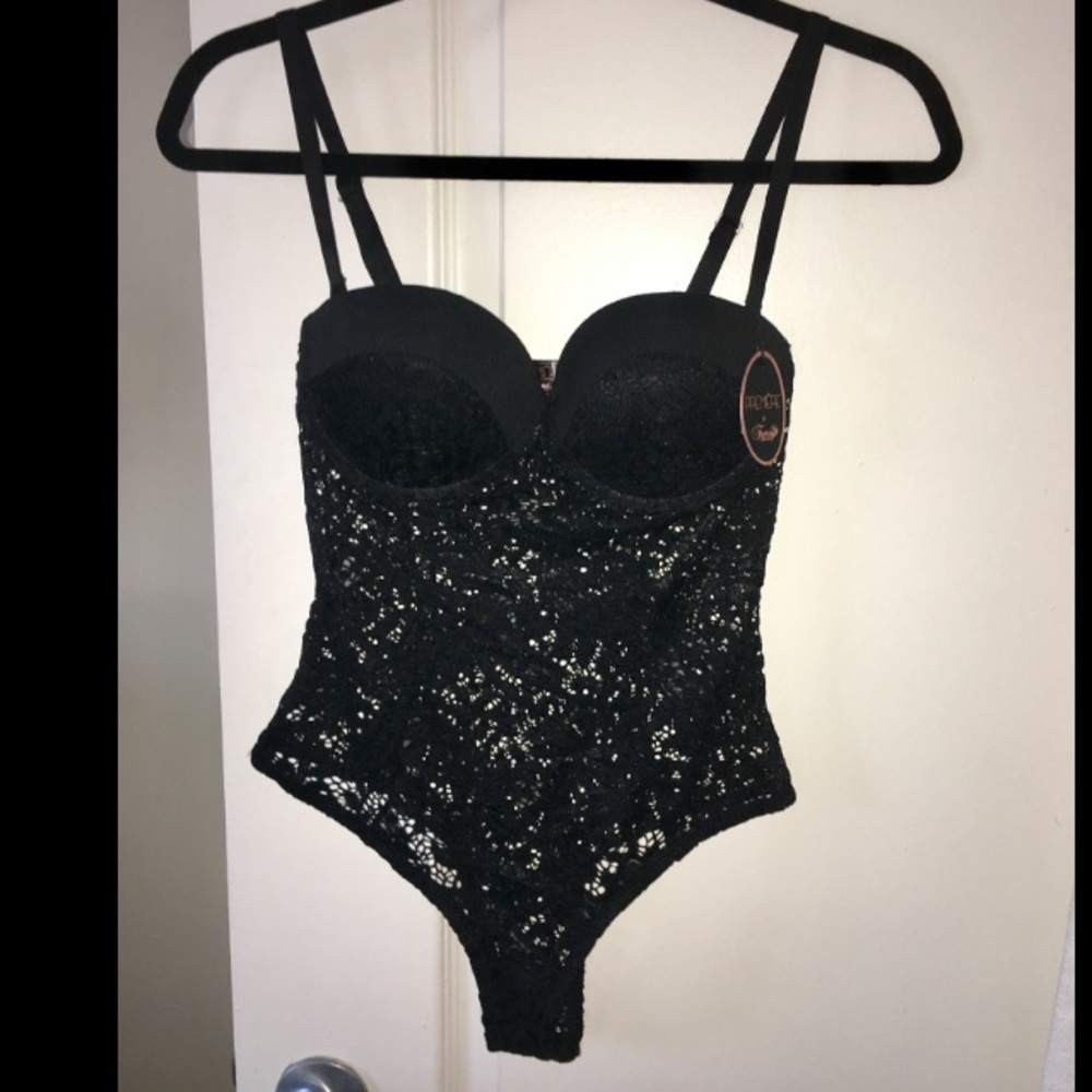 NEW WITH TAGS NEVER WORN BLACK LACE TEDDY BODYSUIT
