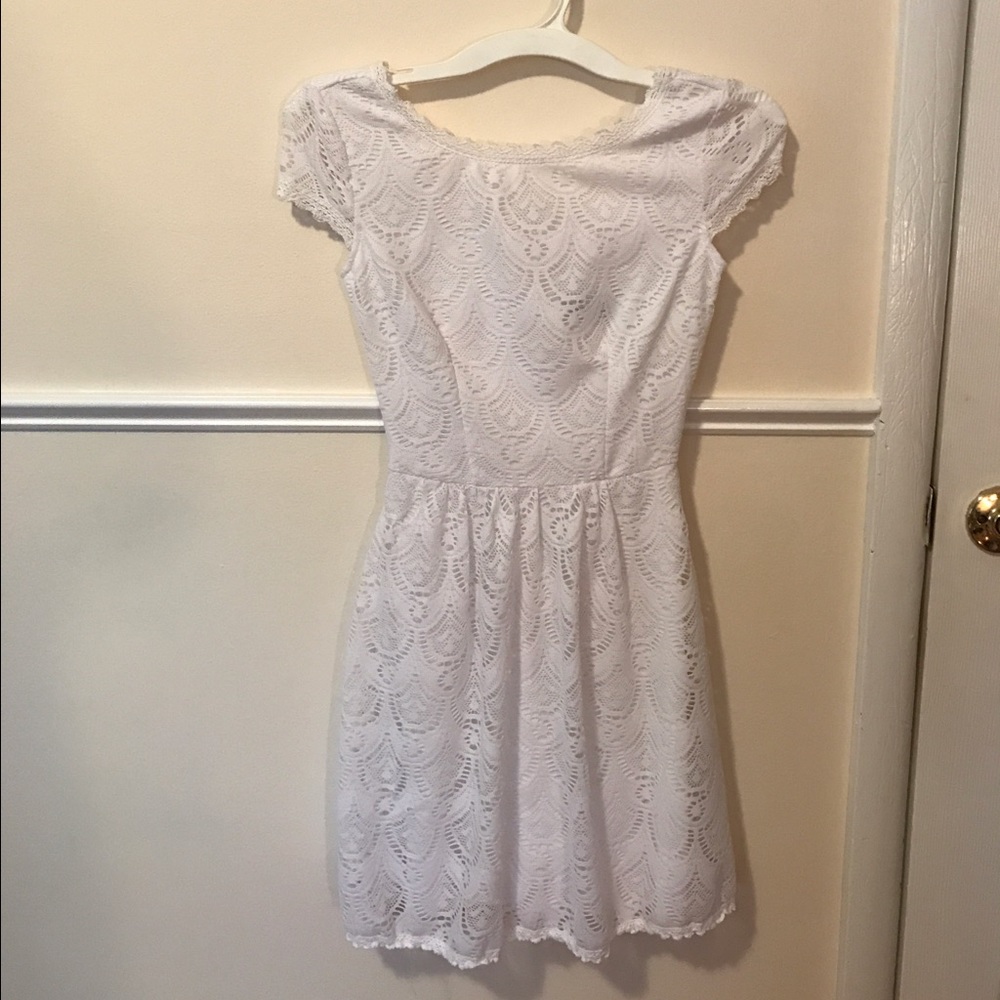White lace cocktail dress