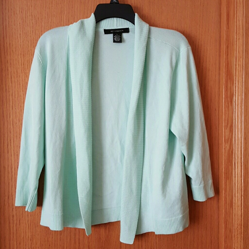 89th and Madison Sea foam green! L