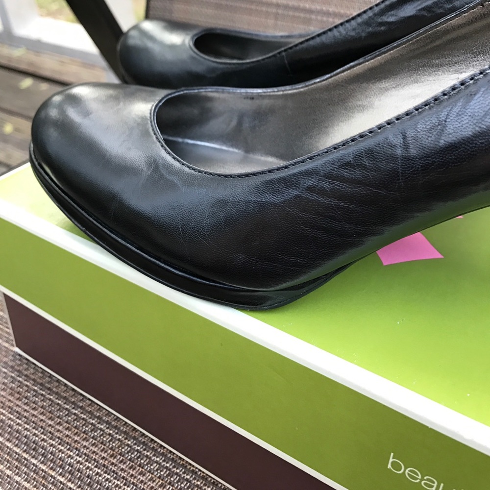 Naturalizer Lennox Black Pumps