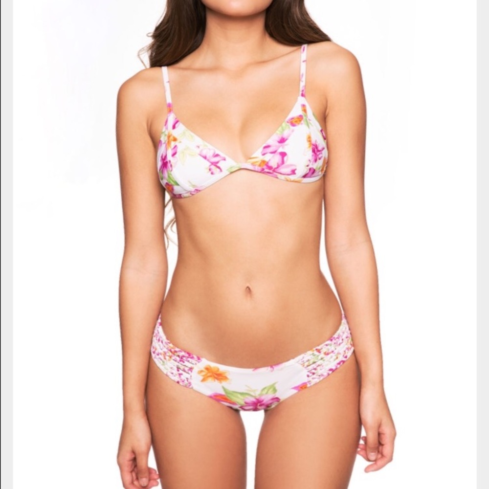 Frankie's bikinis Valentina top