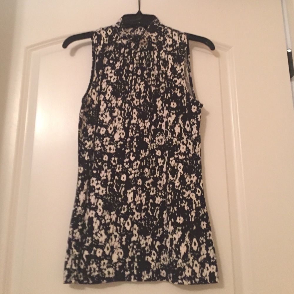 Sleeveless top