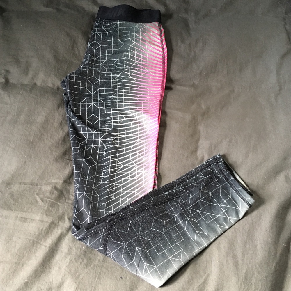 Nike pro dri-fit workout leggings