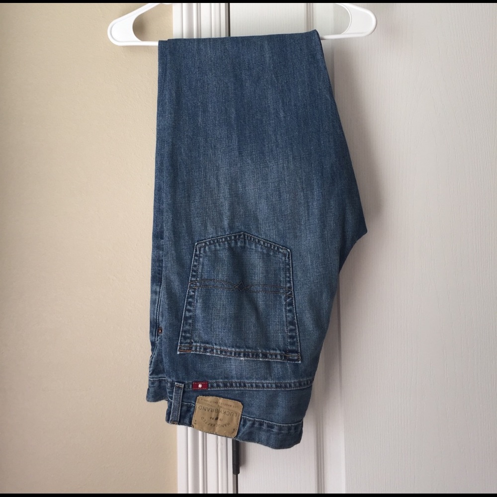 Men's size 33/32 Lucky Brand Jeans