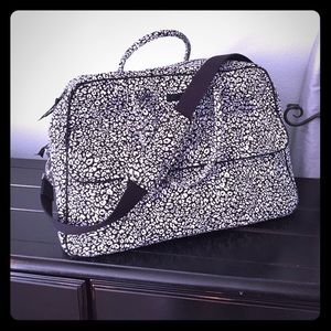 Vera Bradley Grand Traveler in Catocat