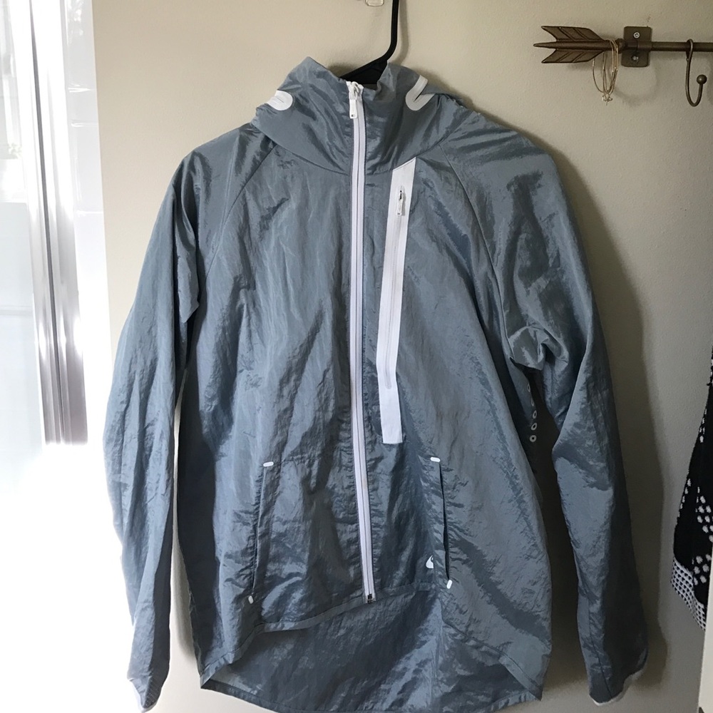 Nike Jacket - breathable, trendy fabric.