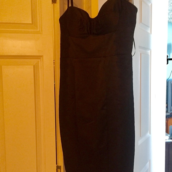 Black guess dress - Picture 1 of 2