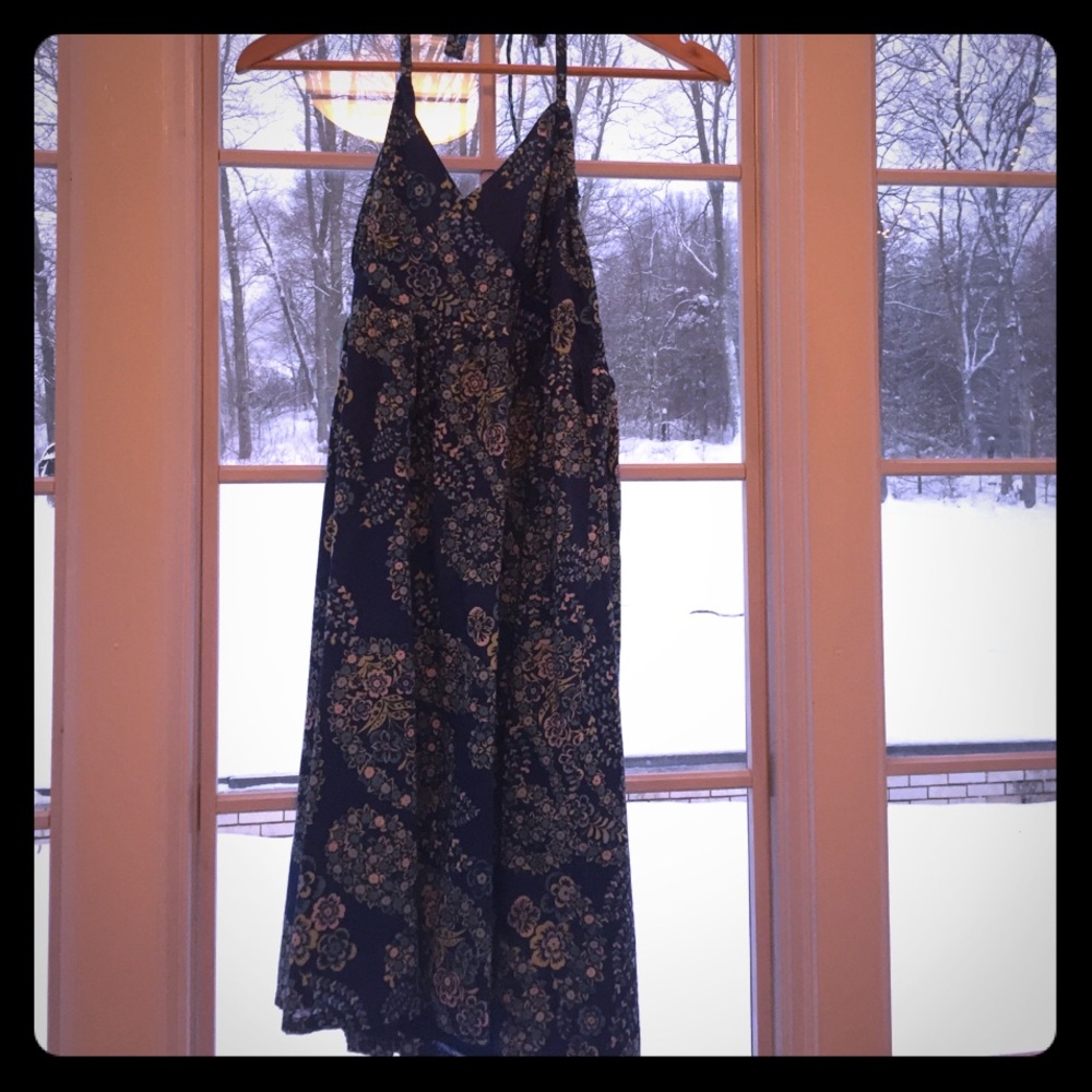 ✨ Brand New SO Halter Dress Size M ✨