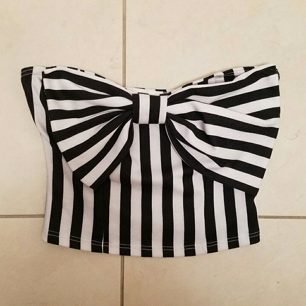 LA Hearts Crop Top