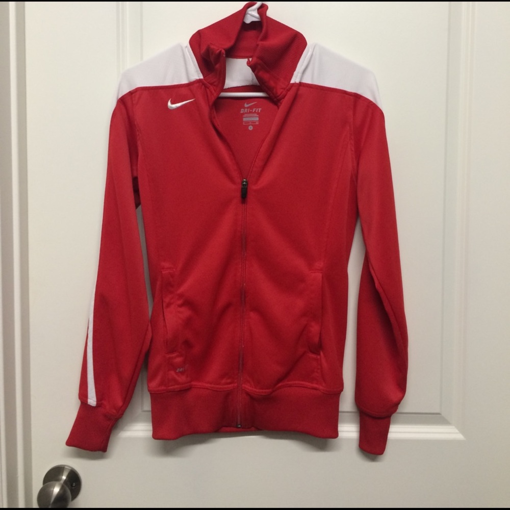 Nike Women’s Dri-Fit Full-zip Jacket