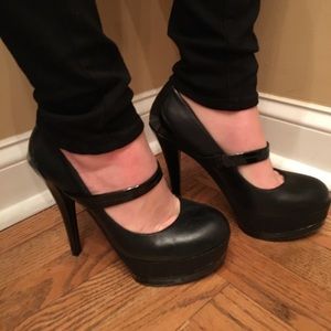 Black Jessica Simpson Pumps