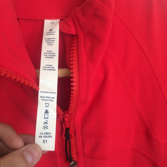Lululemon Bright Red Define Jacket 12 - Picture 4 of 4