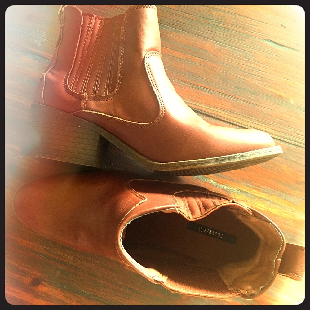 Brand new brown ankle boots