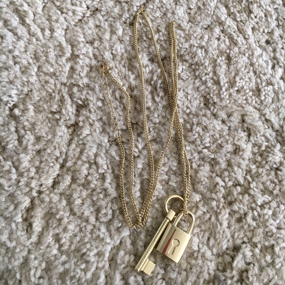 Lock necklace