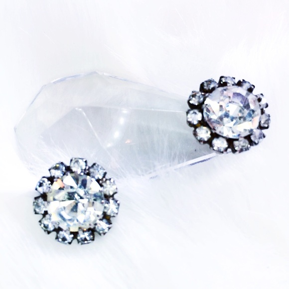. {CRYSTAL} Stunning studs large - Picture 5 of 8
