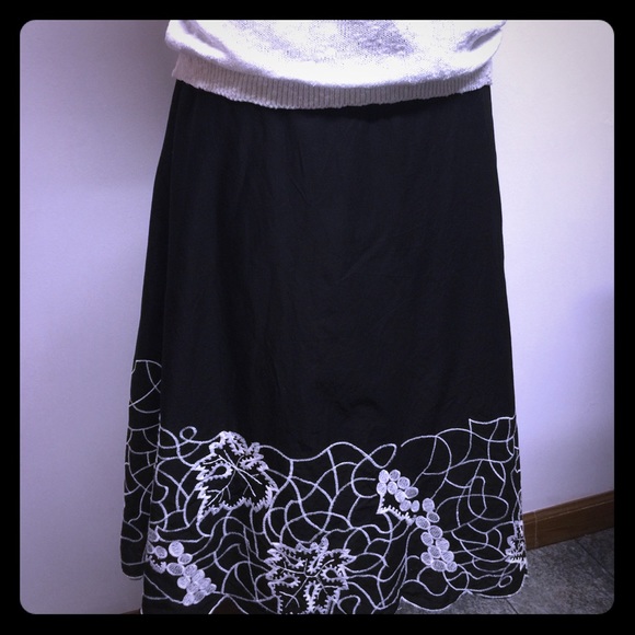 Alexandra Bartlett Skirt - Picture 1 of 7