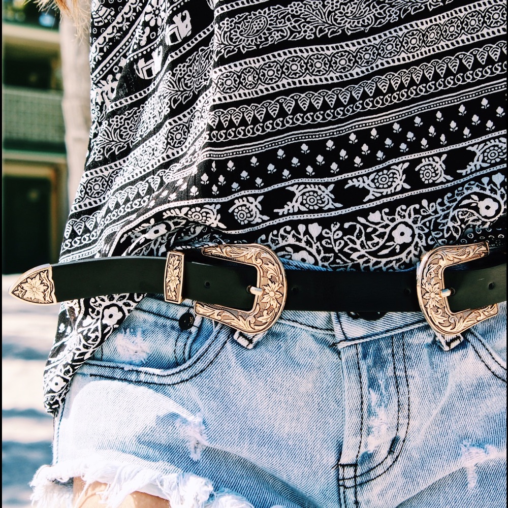 •LAST ONE//Wild Wild West Double Buckle Belt• - Picture 3 of 5