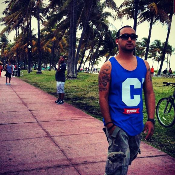 Meet your Posher, Fernando - Picture 1 of 1