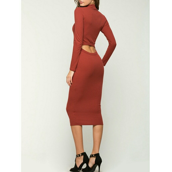NWT| {RUST SLICE BACK COLUMN DRESS} (-S - M-) - Picture 6 of 9